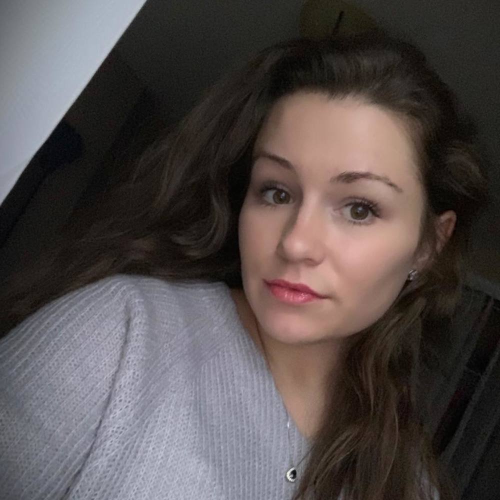 Meet your Posher, Alyssa